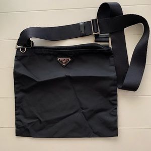 PRADA nylon crossbody messenger bag
Authentic